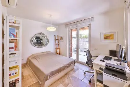 Mavi Villa